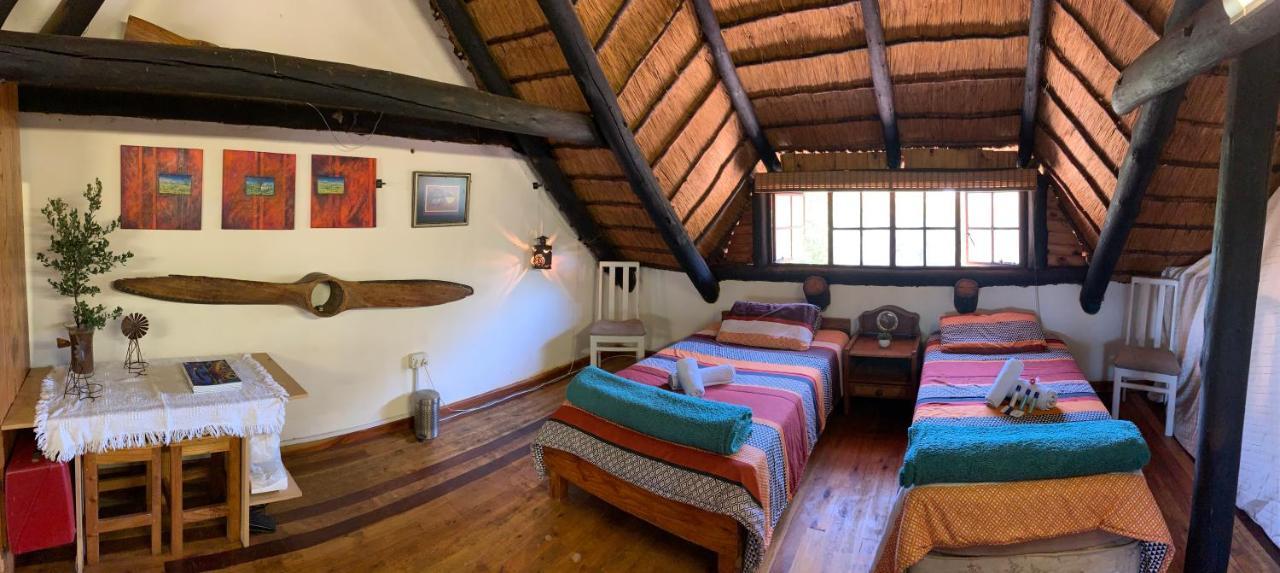 Farm Vibes Guesthouse บริทส์ ภายนอก รูปภาพ