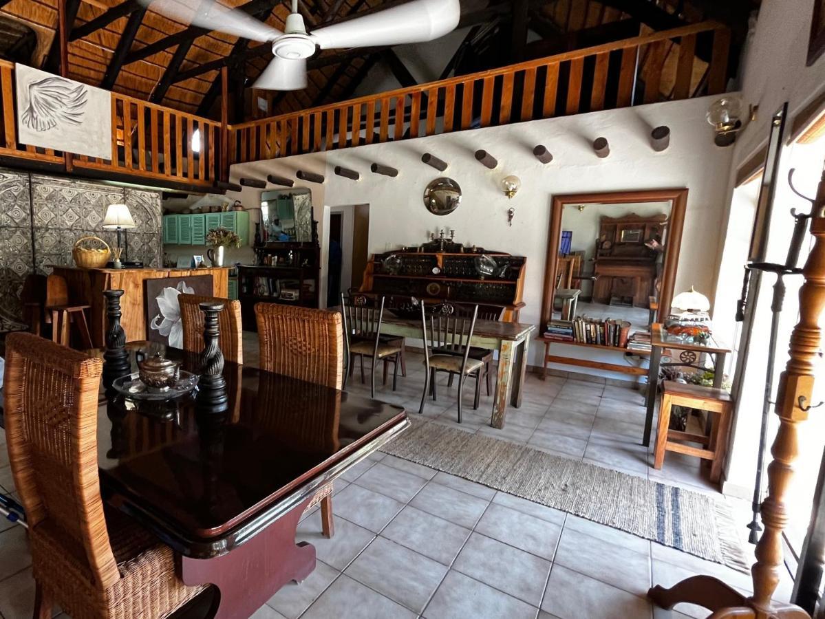 Farm Vibes Guesthouse บริทส์ ภายนอก รูปภาพ