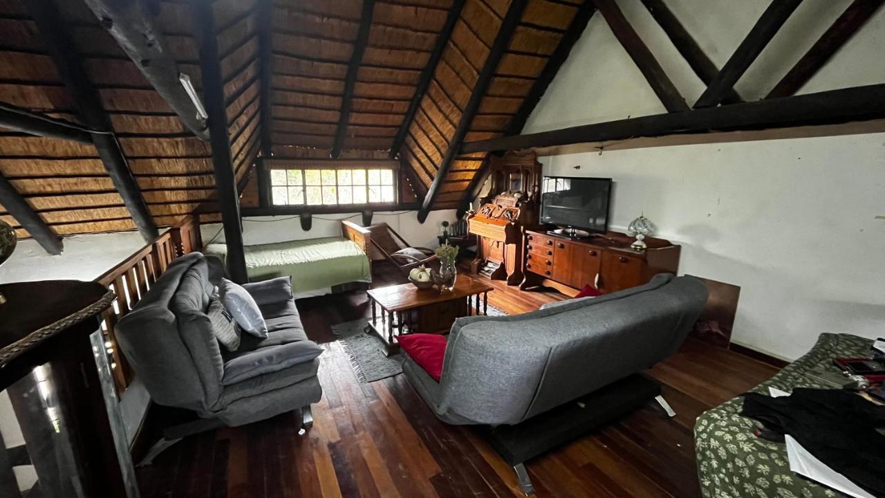 Farm Vibes Guesthouse บริทส์ ภายนอก รูปภาพ