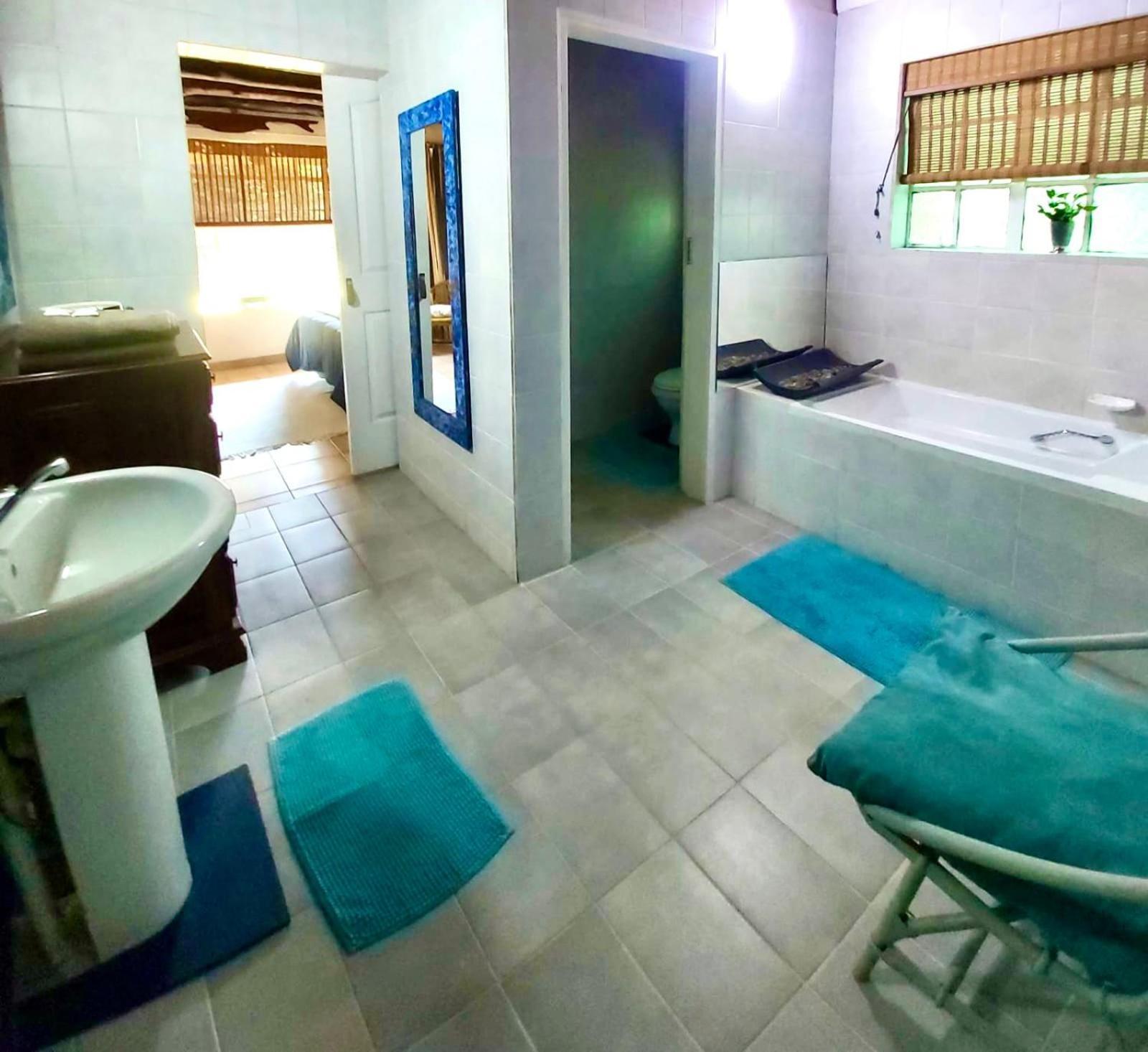 Farm Vibes Guesthouse บริทส์ ภายนอก รูปภาพ